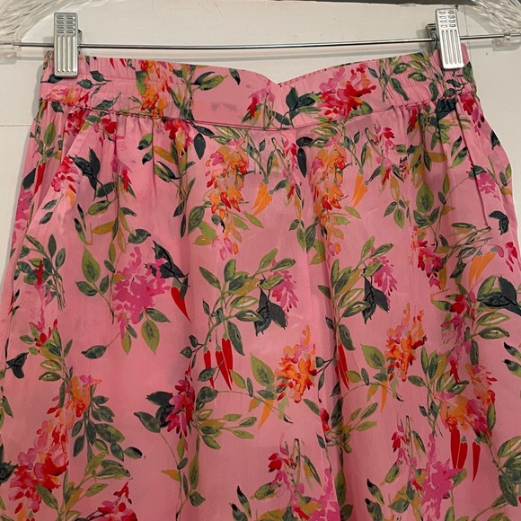 New TAJ by Sabrina Floral Wide Leg Crop Pants size Small - Picture 3 of 7